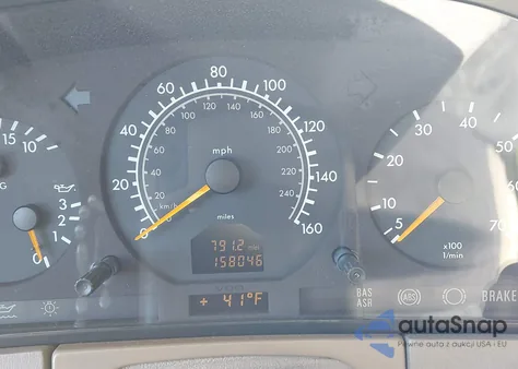 1999 Mercedes-Benz S 420 z USA, uszkodzony, nr VIN WDBGA43GXXA425949